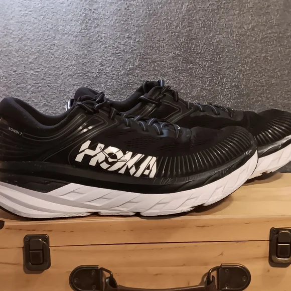 Hoka One One Women's Bondi 7 Running Shoes, Size 10 - Picture 10 of 11